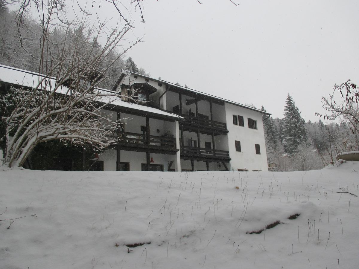 Albergo Club21 拉瓦罗内 外观 照片